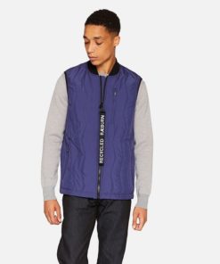 Alternative view of Christopher  Raeburn